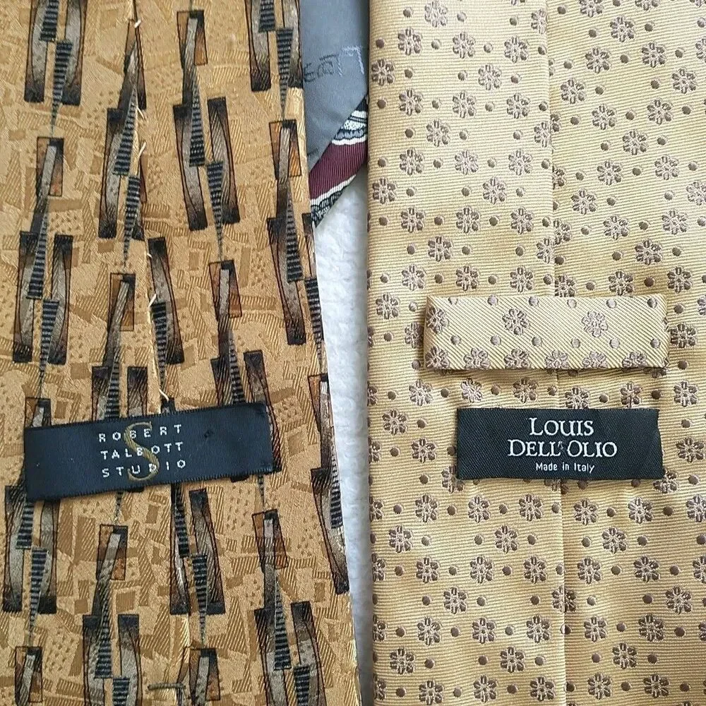 Assorted lot 10
